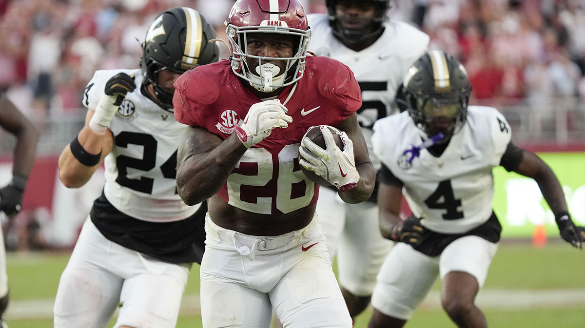 Alabama running back Jam Miller (26) breaks off a touchdown run to seal the victory over Vanderbilt at Saban Field at Bryant-Denny Stadium. Alabama downed Vanderbilt 30-14.