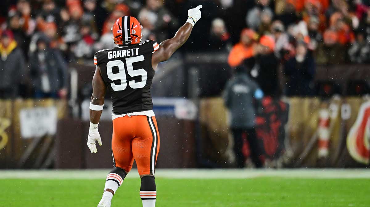 Cleveland Browns defensive end Myles Garrett (95) celebrates after a sack during the first quarter against the Pittsburgh Steelers at Huntington Bank Field