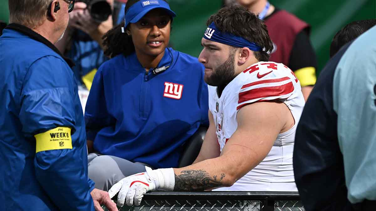 Giants officially place Cam Skattebo on IR