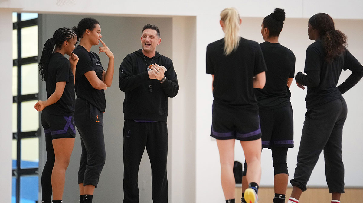 Phoenix Mercury head coach Nate Tibbetts talks to his team as they practice at Mountain America Performance Center before their WNBA Finals series against the Las Vegas Aces on Oct. 1, 2025, in Phoenix.