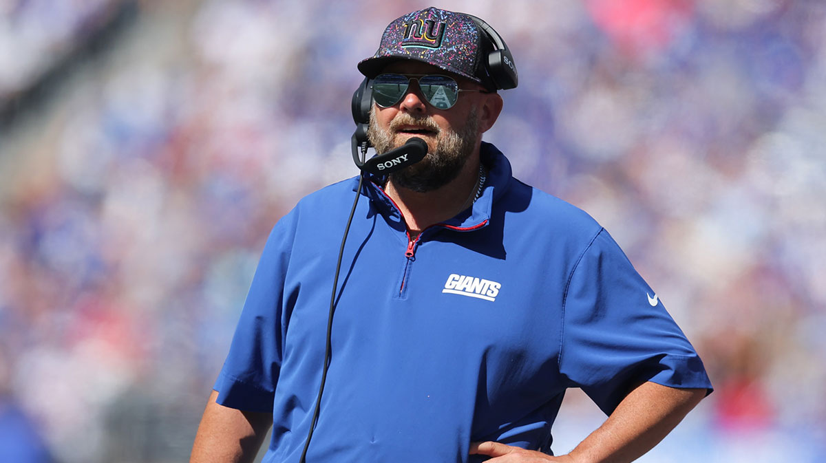 New York Giants Head Coach Brian Daboll looks on during the first quarter against the Los Angeles Chargers at MetLife Stadium.