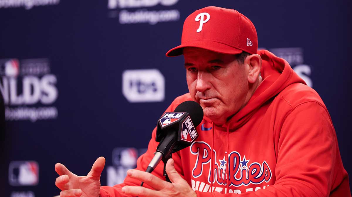 https://wp.clutchpoints.com/wp-content/uploads/2025/10/Oct-4-2025-Philadelphia-Pennsylvania-USA-Philadelphia-Phillies-manager-Rob-Thomson-speaks-with-the-media.jpg