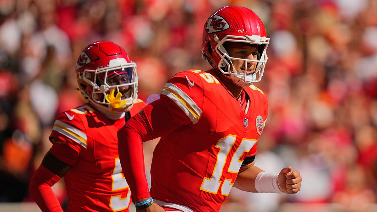 Of course Patrick Mahomes made a State Farm joke after his award-winning acting performance