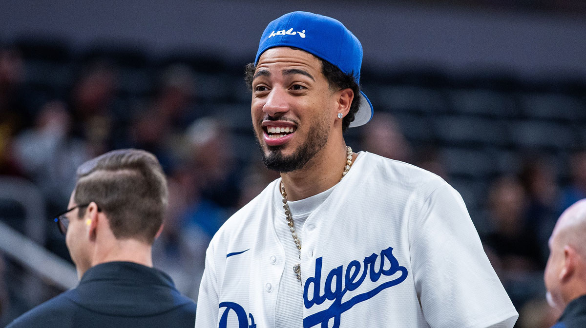 Pacers guard Tyrese Haliburton (0) in Dodgers uniform