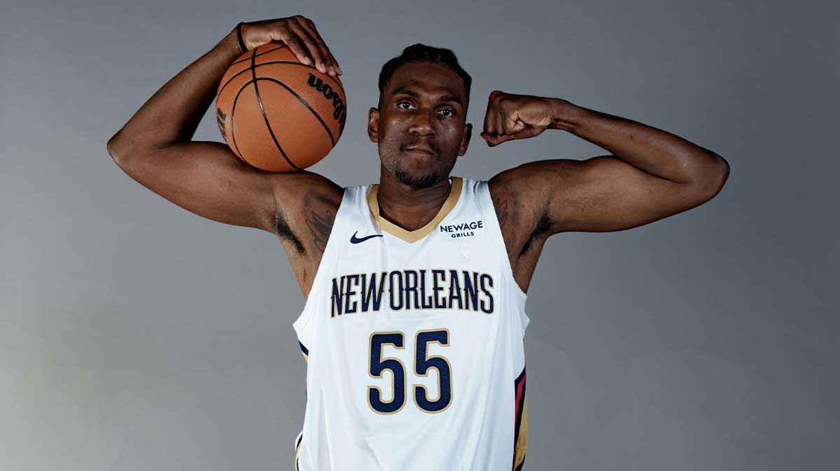 Pelicans forward Kevon Looney (55) takes part in media day at Ochsner Sports Performance Center