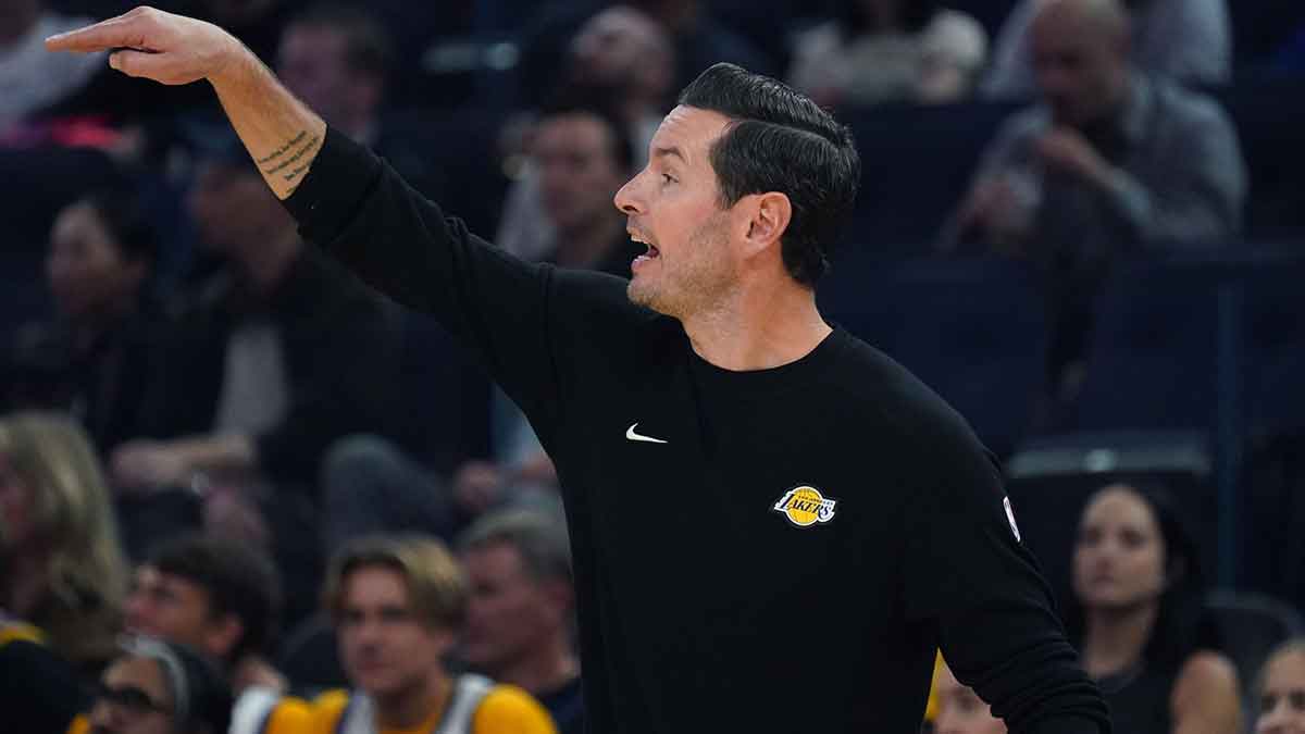 Los Angeles Lakers head coach JJ Redick coaches his team against the Golden State Warriors in the first quarter at Chase Center