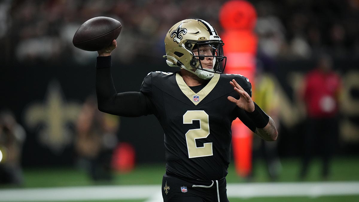 New Orleans Saints quarterback Spencer Rattler (2) throws downfield during the first quarter against the Tampa Bay Buccaneers at Caesars Superdome.