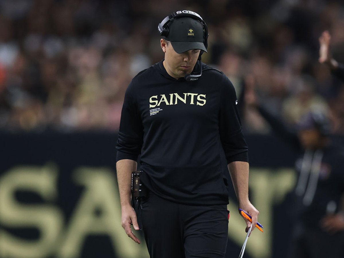 Kellen Moore Calls Saints’ Deadline Moves ‘Bittersweet’ — But Fans See It as a White Flag