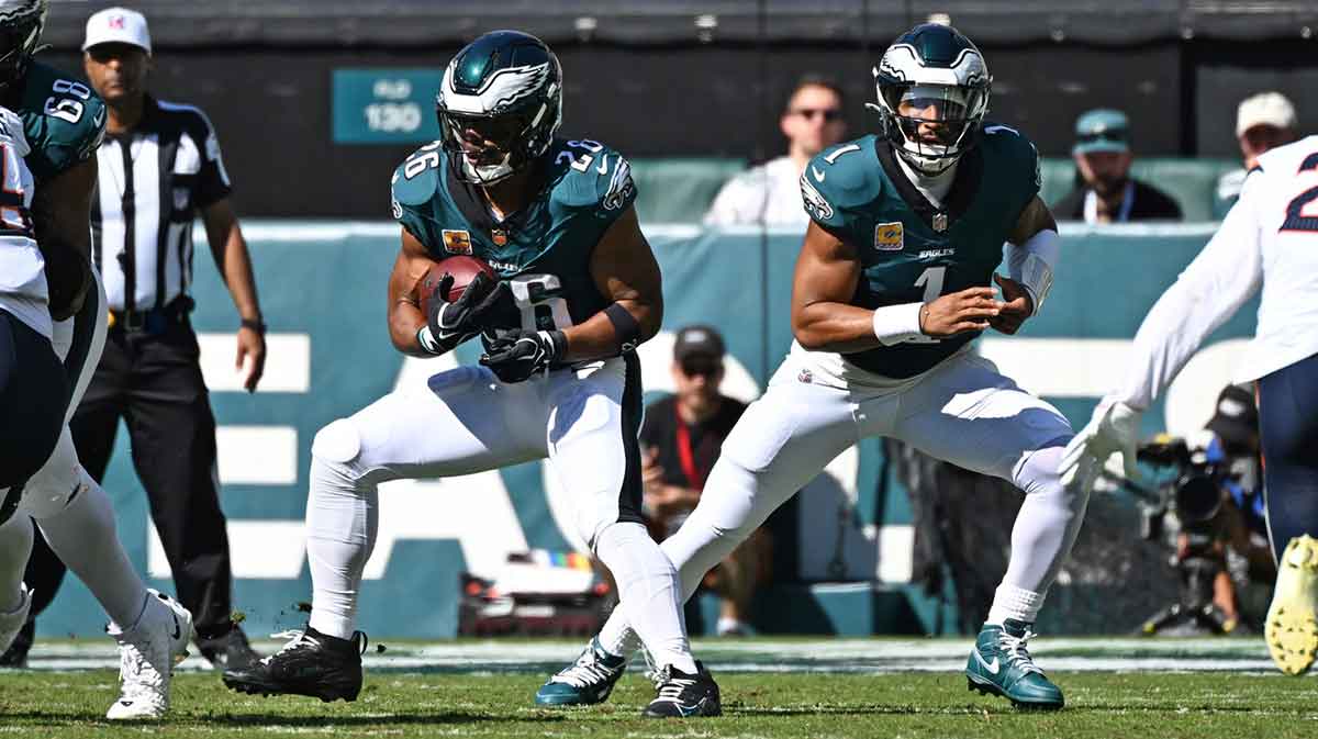 Eagles superstar Saquon Barkley reveals the book he’s reading to get season back on track