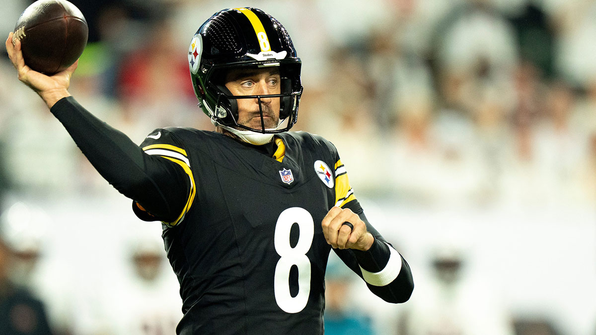 Pittsburgh Steelers quarterback Aaron Rodgers (8) throws a pass in the first quarter of the NFL game between the Cincinnati Bengals and Pittsburgh Steelers at Paycor Stadium in Cincinnati on Oct. 16, 2025.