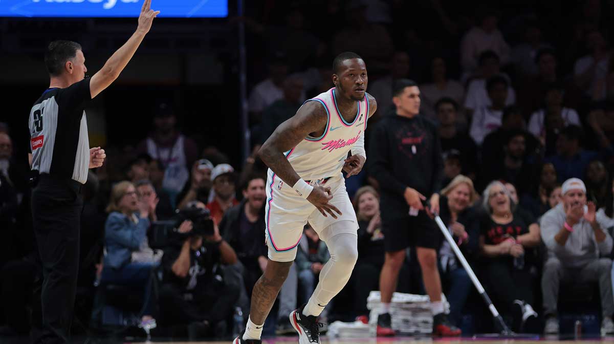 Miami Heat star Terry Rozier playing against the Chicago Bulls.