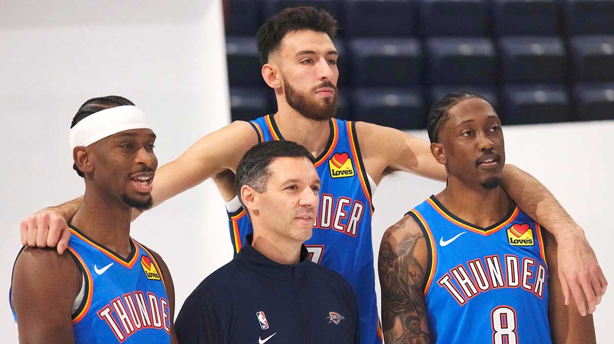 Shai Gilgeous-Alexander (2) Coach Mark Daigneault, Chet Holmgren (7) and Jalen Williams (8) during the Thunder Media Day for the 25-26 NBA season at the Paycom Center Monday, Sept. 29, 2025.