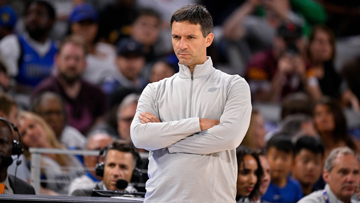 Thunder head coach Mark Daigneault looks on during the game between the Dallas Mavericks and the Oklahoma City Thunder at Dickie's Arena