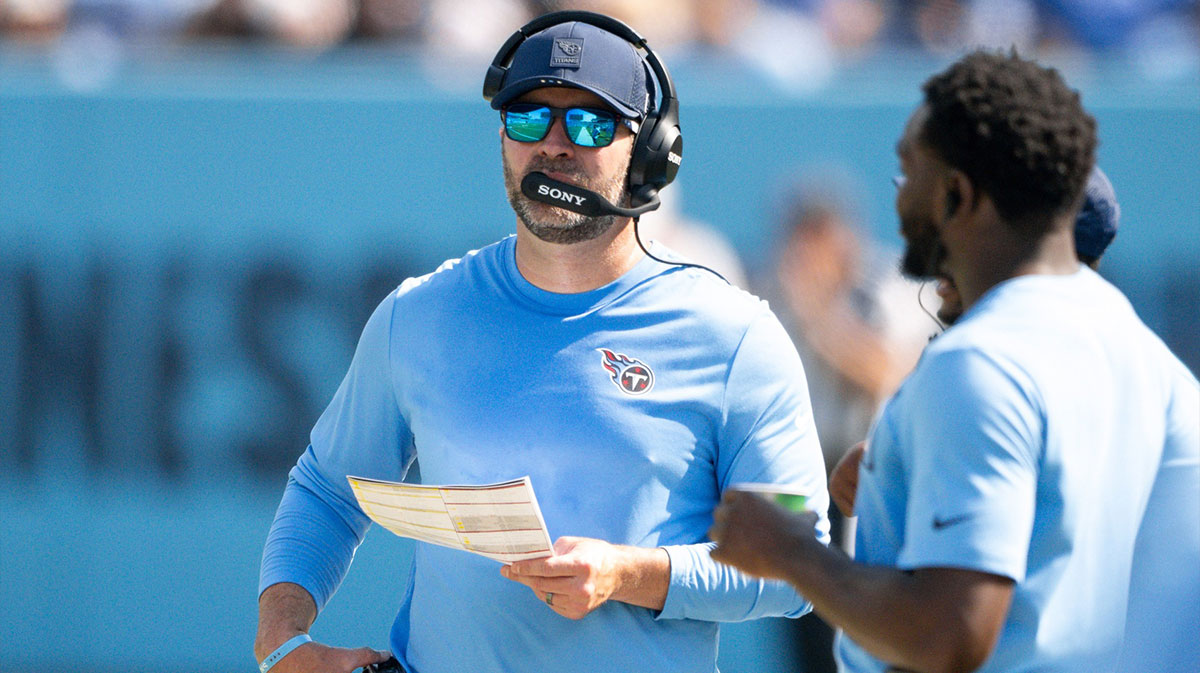 Tennessee Titans head coach Brian Callahan paces the sidelines against the Indianapolis Colts during the second half at Nissan Stadium.