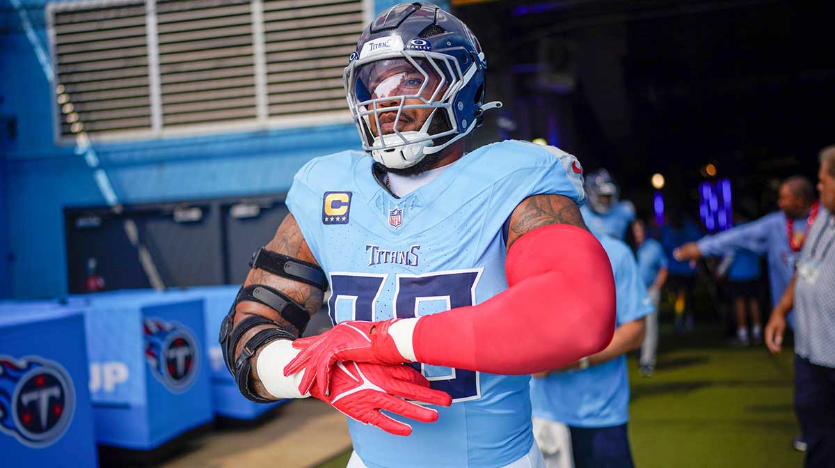 Tennessee Titans defensive tackle Jeffery Simmons (98) heads out for warmups before the game against the Indianapolis Colts at Nissan Stadium.