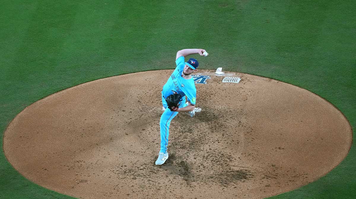 Toronto Blue Jays pitcher Trey Yesavage (39) pitches against the Los Angeles Dodgers in the fourth inning during game five of the 2025 MLB World Series at Dodger Stadium.