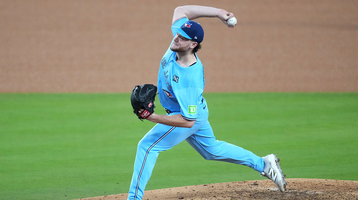 Toronto Blue Jays pitcher Trey Yesavage (39) pitches against the Los Angeles Dodgers in the fifth inning during game five of the 2025 MLB World Series at Dodger Stadium.