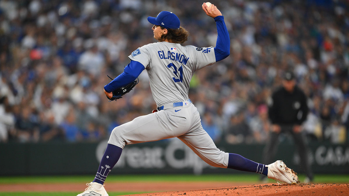 Los Angeles Dodgers starting pitcher Tyler Glasnow (31) pitches to the Seattle Mariners during the first inning at T-Mobile Park. 