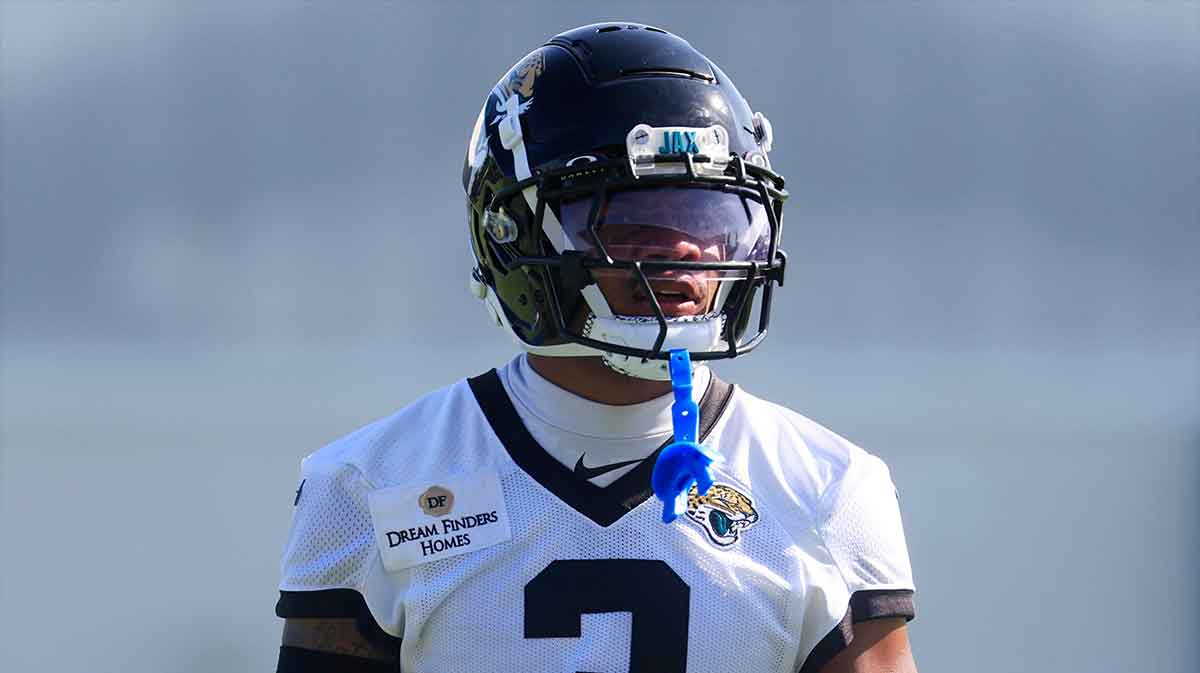 Jaguars cornerback Tyson Campbell (3) looks on during the second mandatory minicamp at Miller Electric Center.