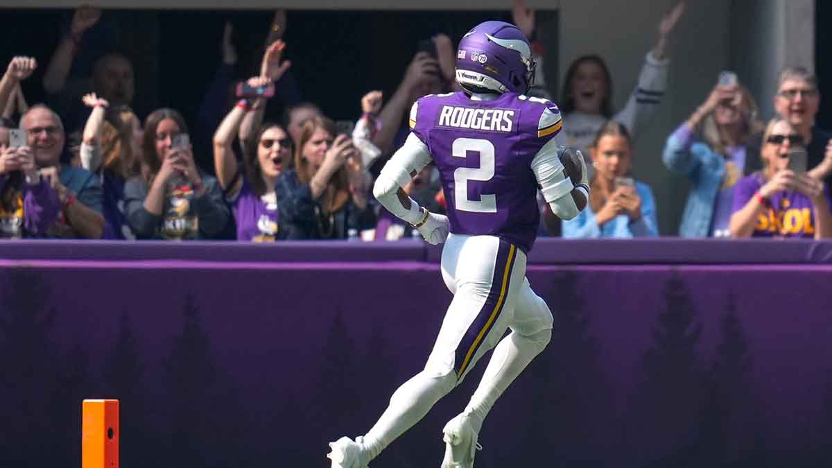 Vikings’ Isaiah Rodgers reveals racist comments from fans after rough game vs. Eagles