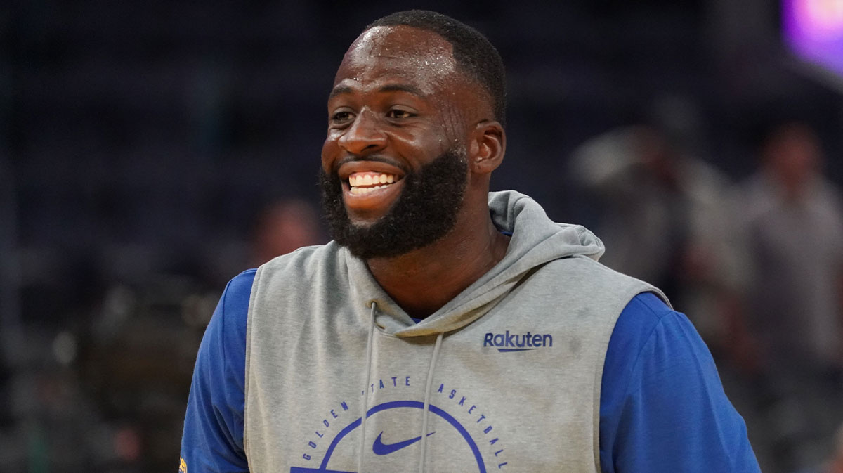 Golden State Warriors forward Draymond Green (23) warms up before the game against the Los Angeles Lakers at Chase Center.