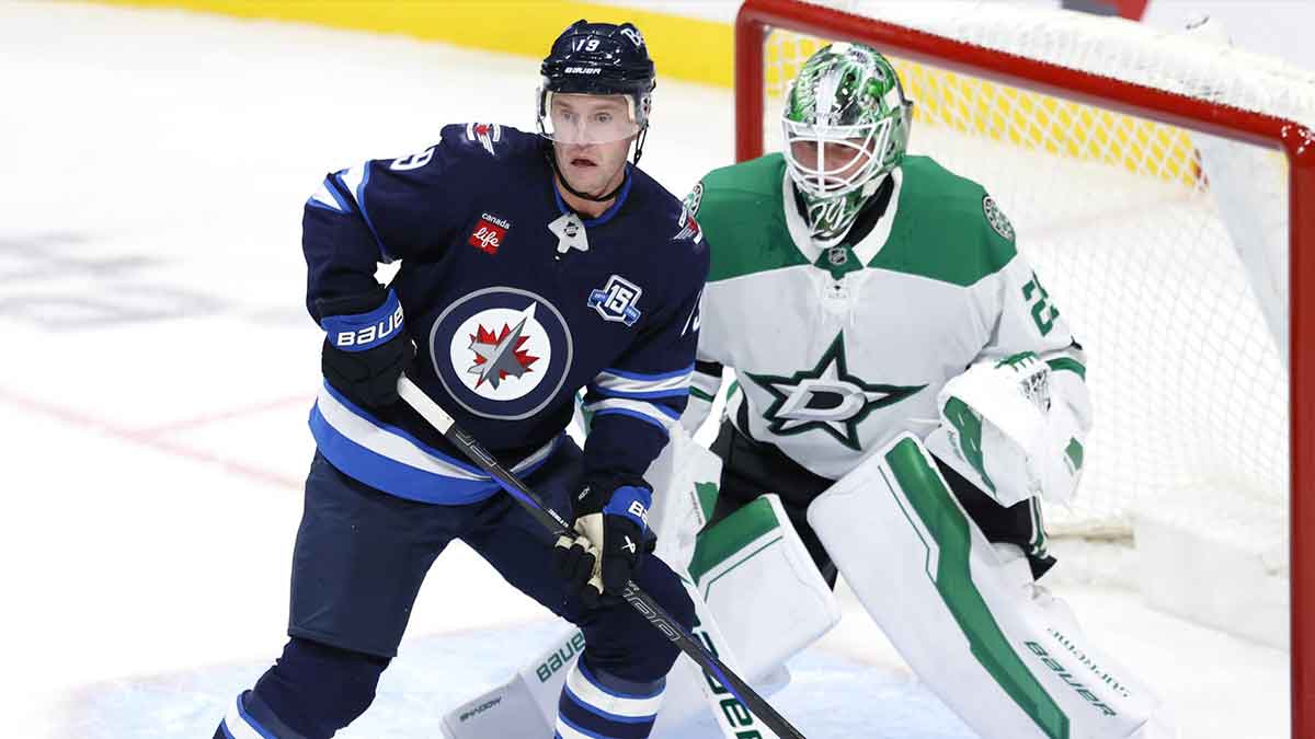 Winnipeg Jets centre Jonathan Toews looks for a shot in front of Dallas Stars goaltender Jake Oettinger (29) in the second period at Canada Life Centre.