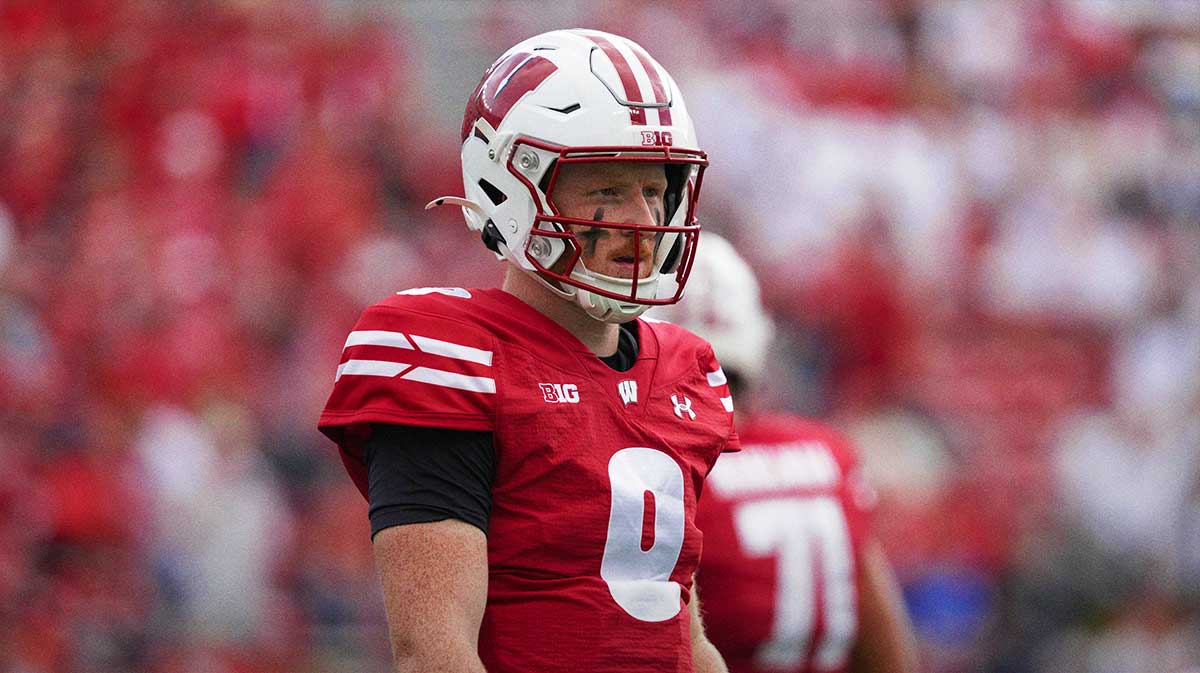 Wisconsin football missing 2 key players for Michigan clash