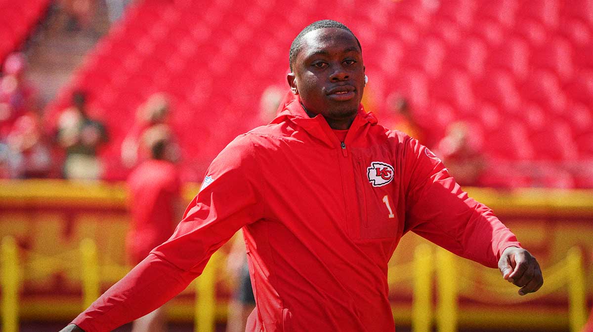 Kansas City Chiefs wide receiver Xavier Worthy (1) warms up before the game against the Baltimore Ravens at GEHA Field at Arrowhead Stadium.