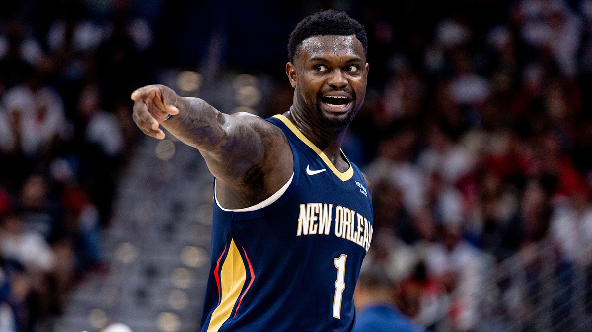 New Orleans Pelicans forward Zion Williamson (1) reacts to a play against the San Antonio Spurs during the second half at Smoothie King Center.