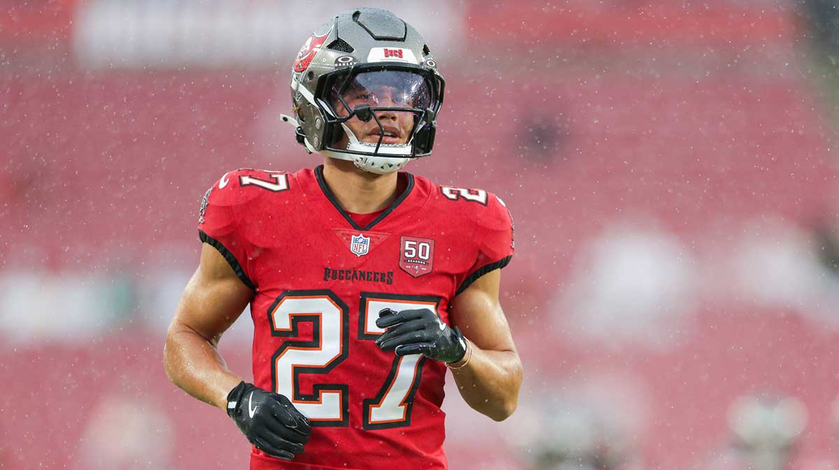 Tampa Bay Buccaneers cornerback Zyon McCollum (27) warms up before a preseason game against the Tennessee Titans at Raymond James Stadium.