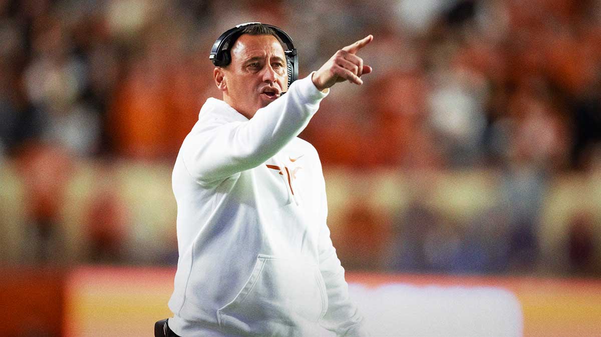 Texas Longhorns head coach Steve Sarkisian reacts against the Clemson Tigers during the second half of the CFP National playoff first round at Darrell K Royal-Texas Memorial Stadium.
