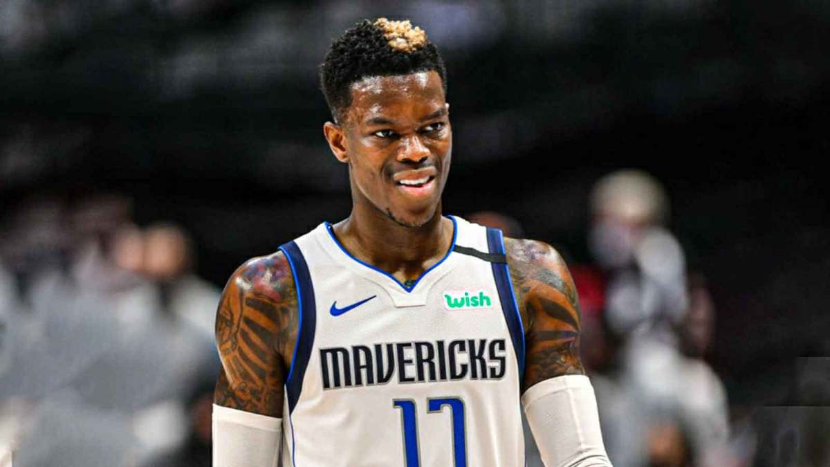 Dennis Schroder in a Mavericks uniform
