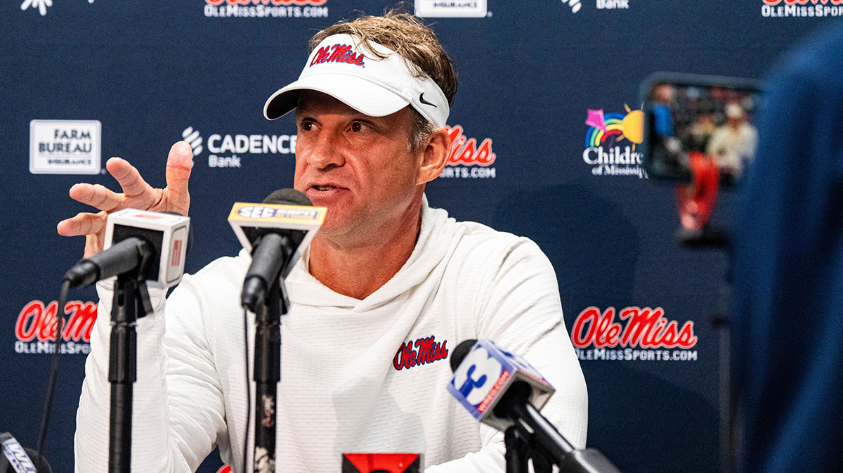 https://clutchpoints.com/ncaa-football/ole-miss-football-news-rebels-team-meeting-lane-kiffin-bolt-lsu