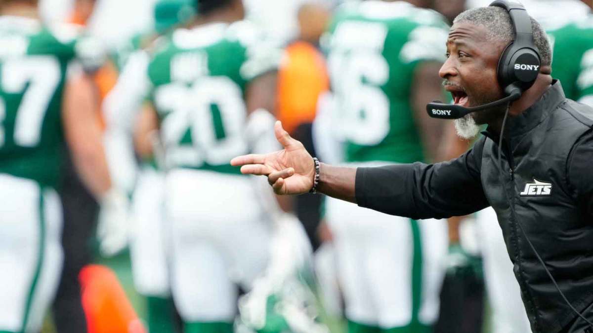 New York Jets Head Coach, Aaron Glenn, is shown during his first game on job, Sunday, September 7, 2025, in East Rutherford.