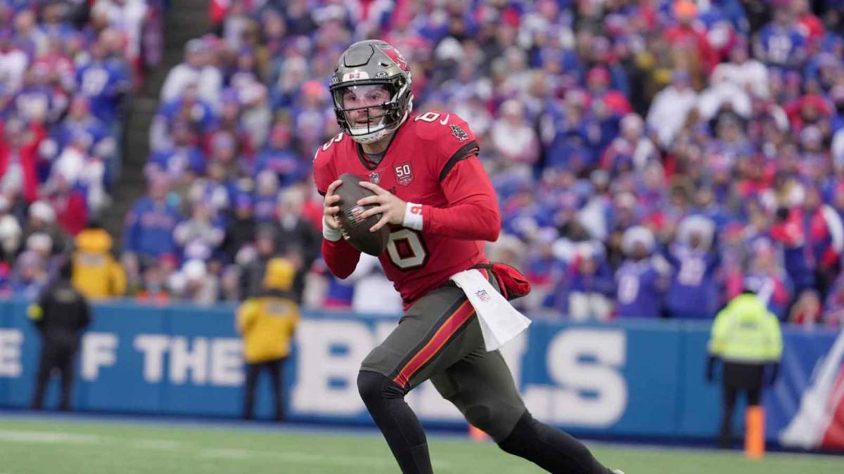 Tampa Bay Buccaneers quarterback Baker Mayfield runs laterally to find an open receiver during first half action against the Tampa Bay Buccaneers on Nov 16, 2025 at Highmark Stadium in Orchard Park.