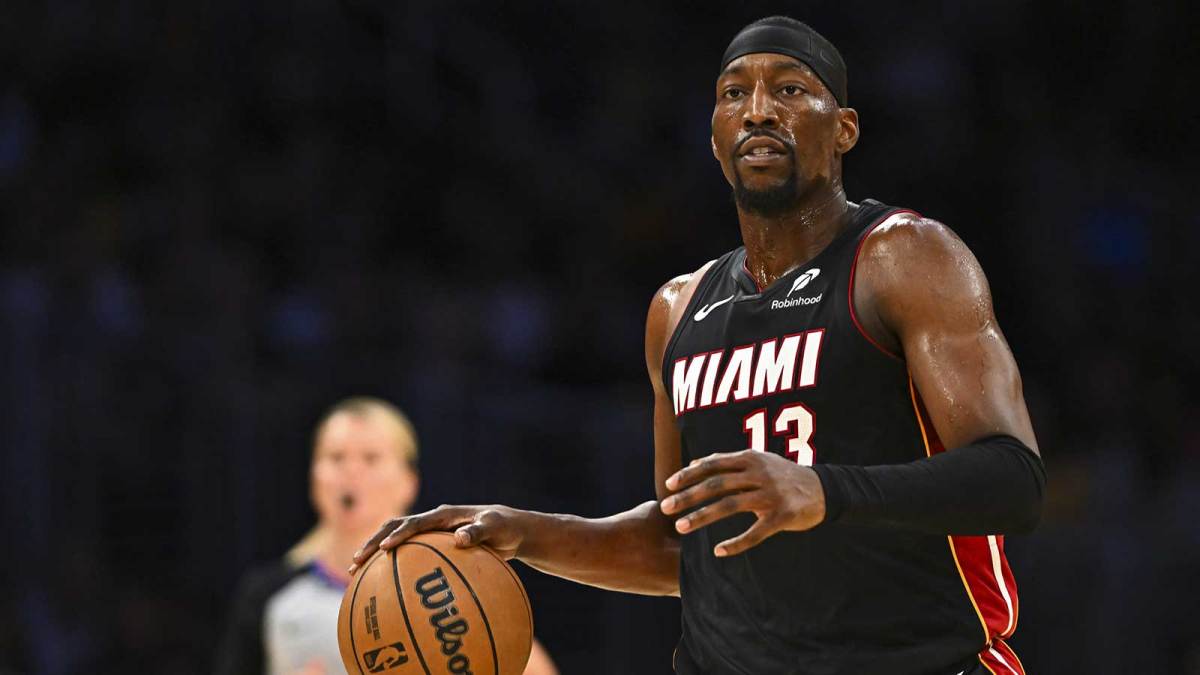 Miami Heat center/forward Bam Adebayo (13) moves the ball against the Los Angeles Lakers during the first half at Crypto.com Arena.