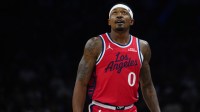Clippers guard Bradley Beal (0) looks up at the scoreboard as he plays against the Suns during a game at the Mortgage Matchup Center on Nov. 6, 2025.