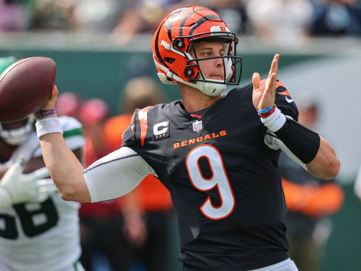 2022 Cincinnati Bengals Joe Burrow Qb Captains 3- ⭐⭐⭐ - à Coller Noir C
