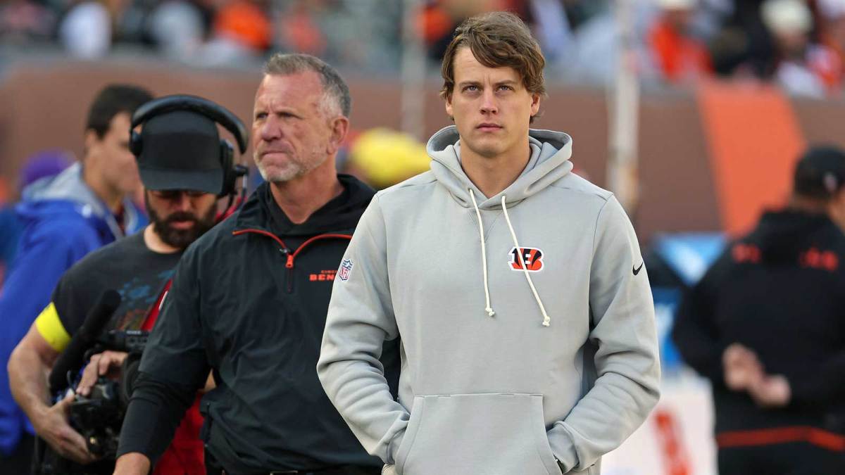 Cincinnati Bengals quarterback Joe Burrow (9) looks on on the sidelines during the second quarter against the New York Jets at Paycor Stadium.