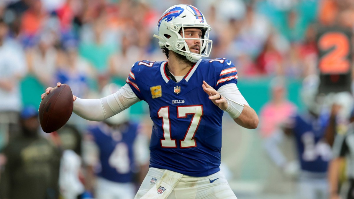 Buffalo Bills quarterback Josh Allen (17) throws during the second half against the Miami Dolphins at Hard Rock Stadium