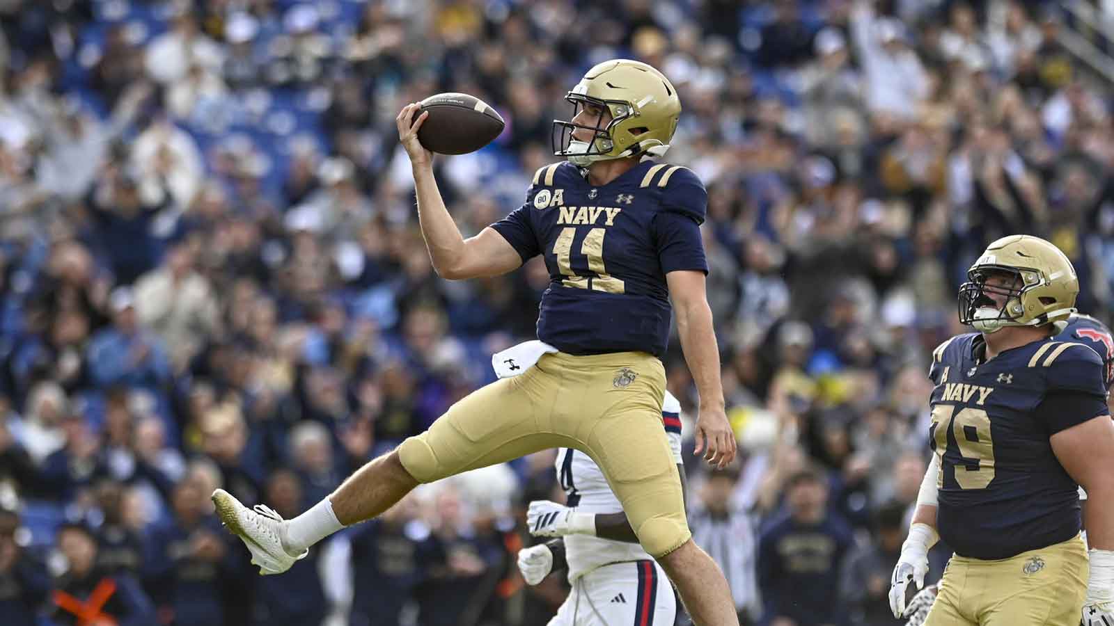 Navy QB Blake Horvath out for Notre Dame showdown following North Texas injury