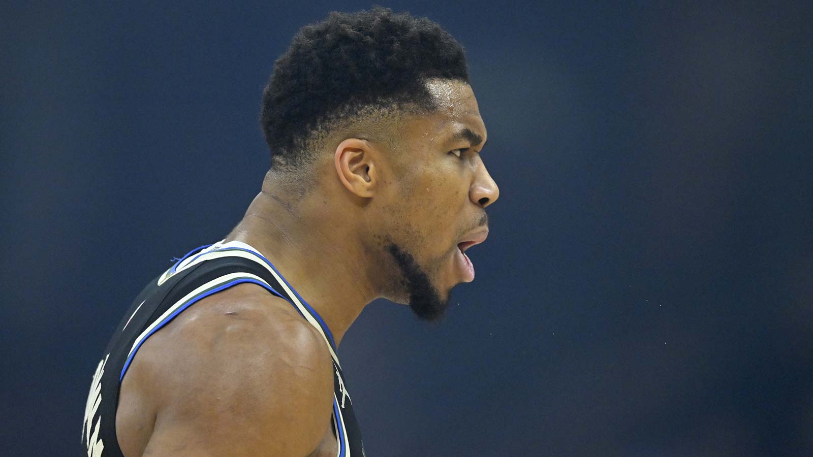 Bucks’ star Giannis Antetokounmpo gets surprising injury update for Heat clash