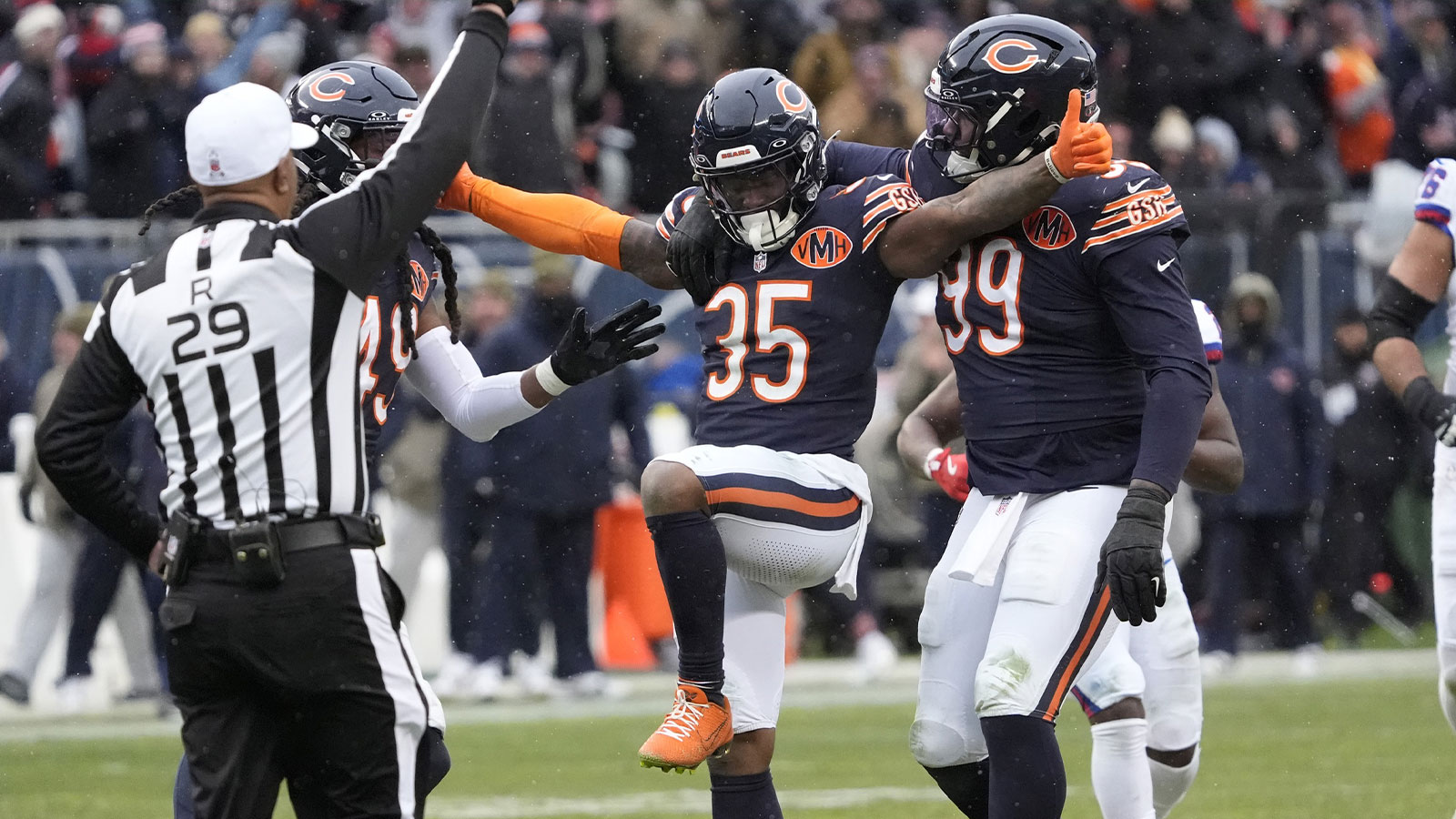 Bears’ CJ Gardner-Johnson forced fumble because he was ‘tired’ of Jaxson Dart running