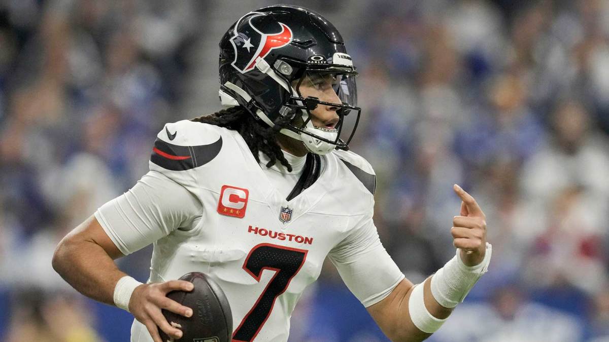 Houston Texans quarterback C.J. Stroud (7) looks to pass Sunday, Nov. 30, 2025, during a game against the Indianapolis Colts at Lucas Oil Stadium in Indianapolis.