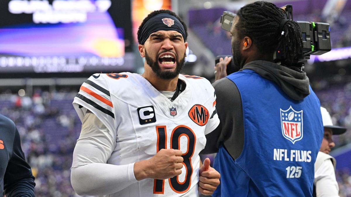 Chicago Bears quarterback Caleb Williams (18) reacts after defeating the Minnesota Vikings at U.S. Bank Stadium.