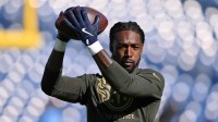 Tennessee Titans wide receiver Calvin Ridley (0) warms up before the game between the Houston Texans and Tennessee Titans at Nissan Stadium.