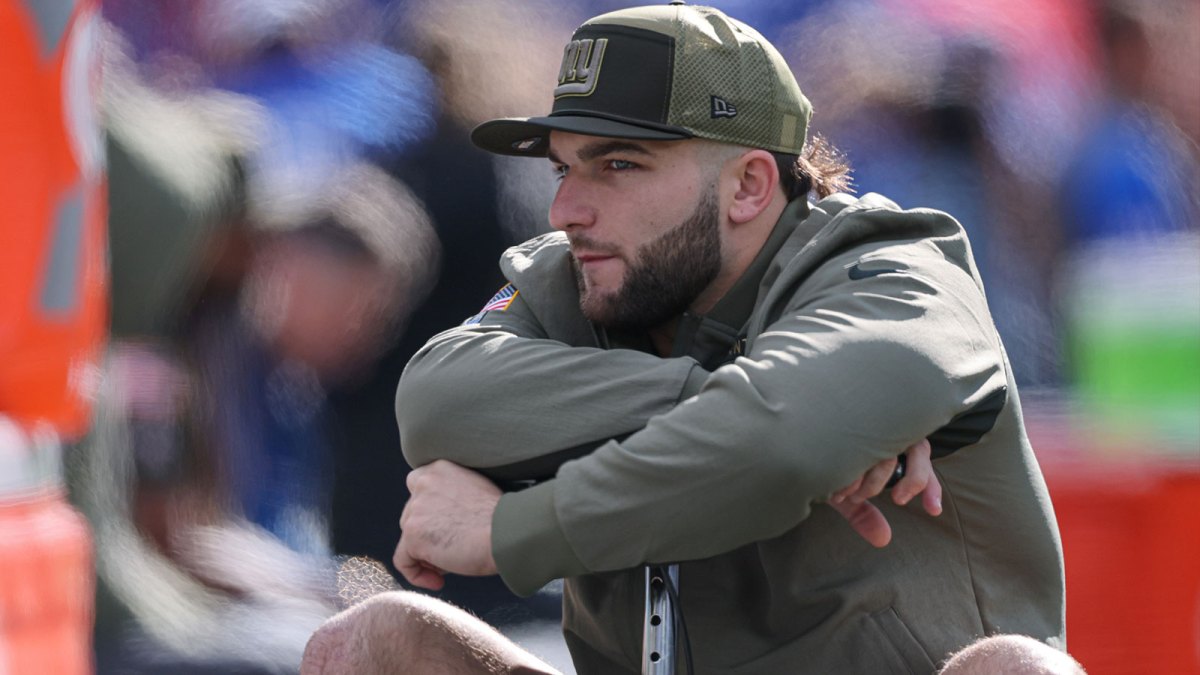 New York Giants running back Cam Skattebo before the team's game against the Green Bay Packers.