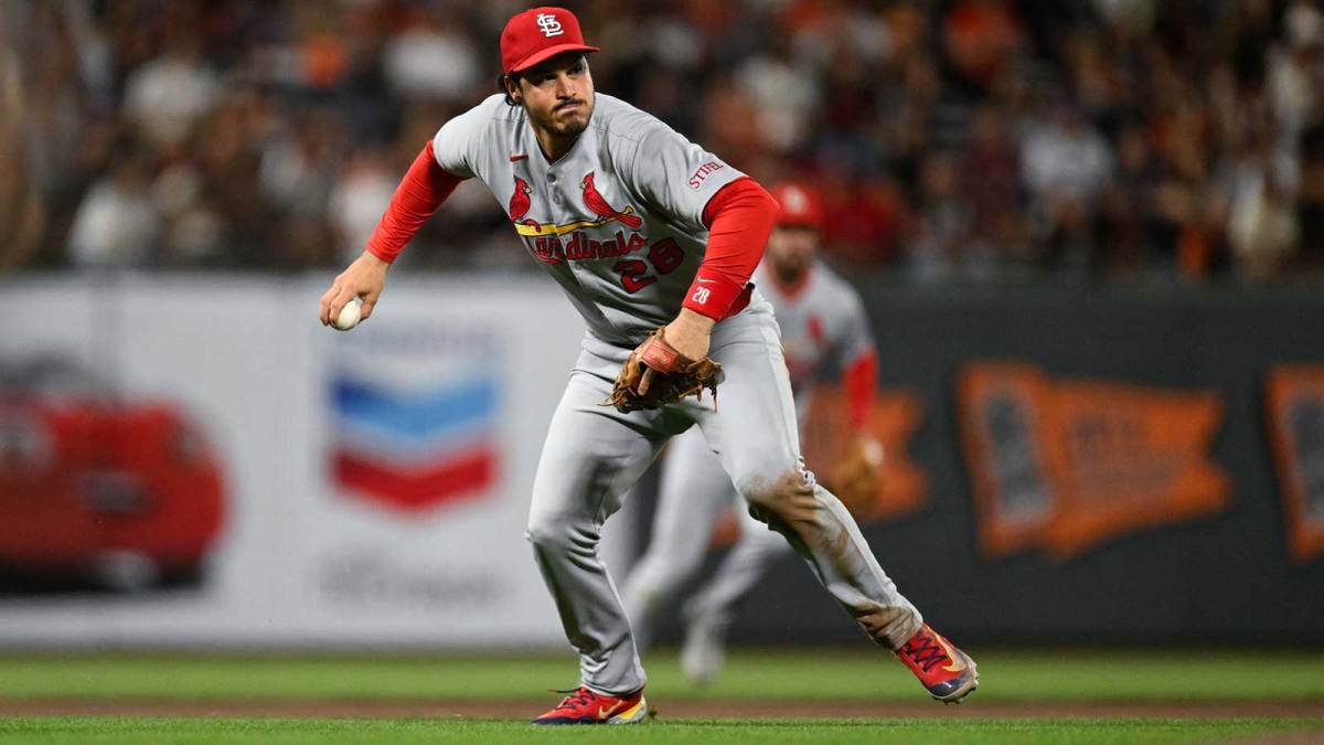St. Louis Cardinals third baseman Nolan Arenado (28) throws to first base for an out against the San Francisco Giants during the fourth inning at Oracle Park.
