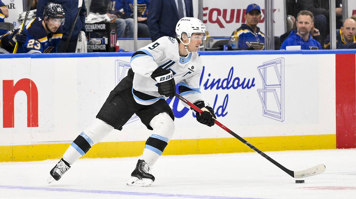 Clayton Keller’s emotional reaction to classy Blues gesture