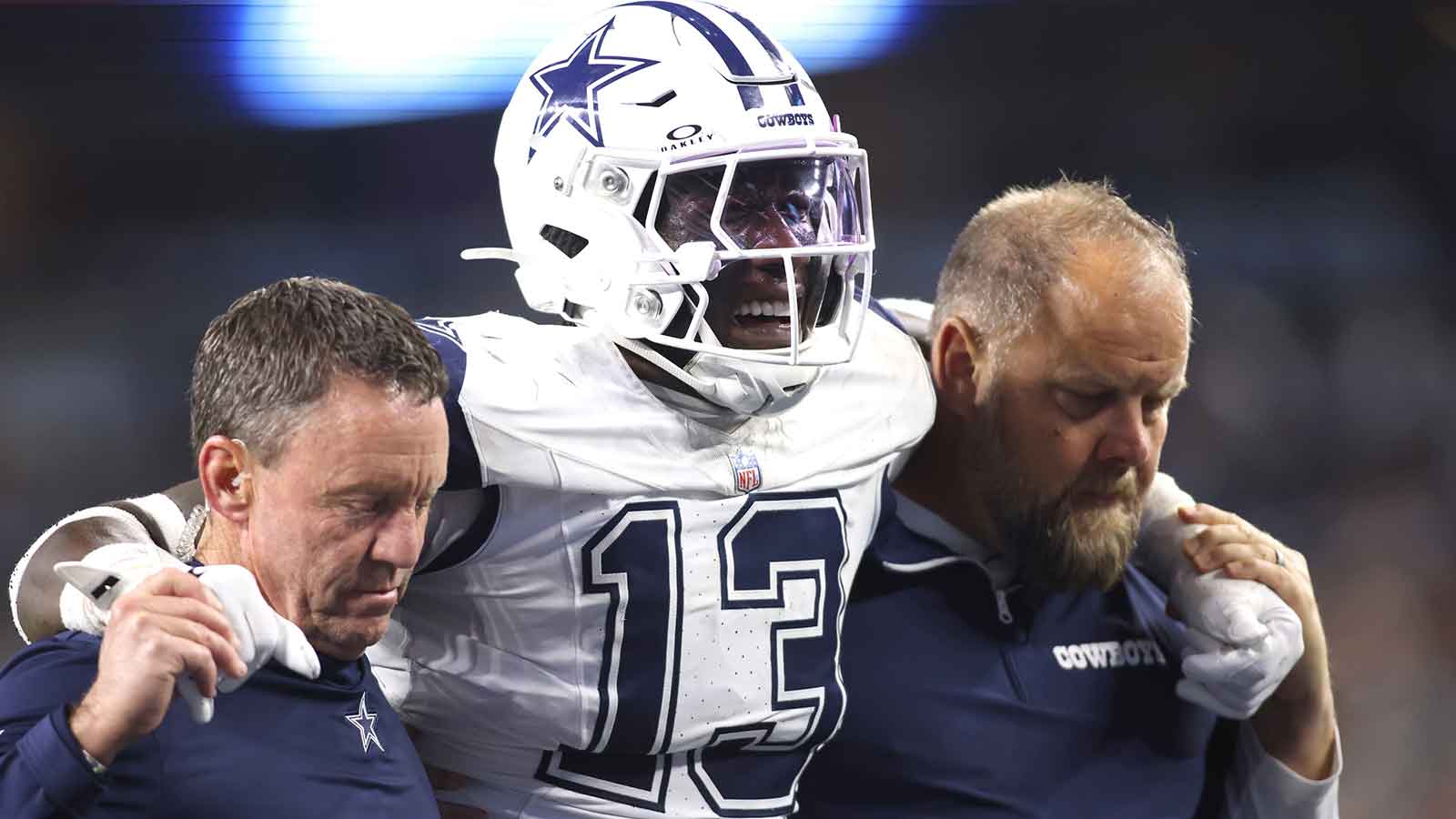 https://wp.clutchpoints.com/wp-content/uploads/2025/11/Dallas-Cowboys-LB-DeMarvion-Overshown.jpg
